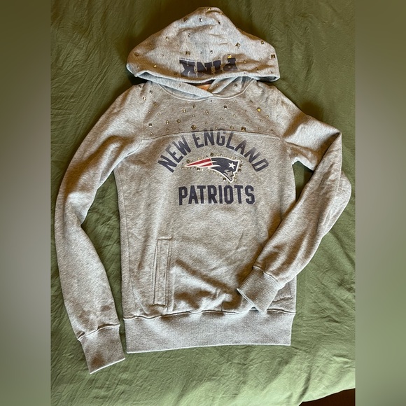 PINK Victorias Secret New England Patriots sweatshirt - Picture 1 of 3